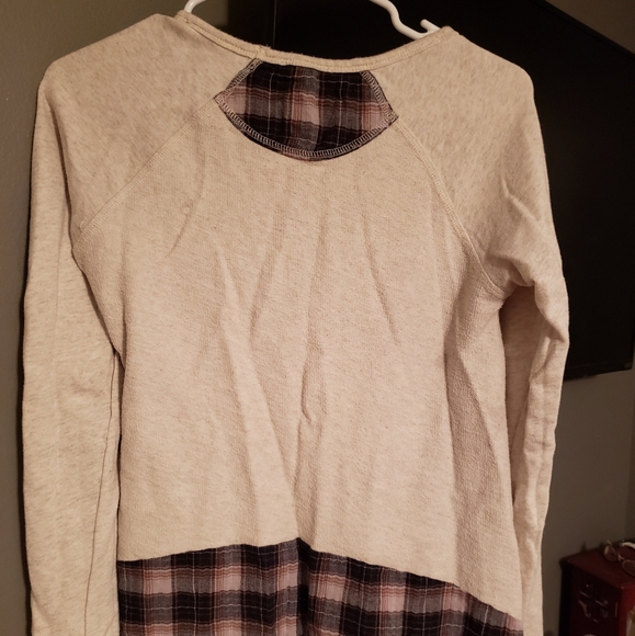 Hem and thread brand - Picture 2 of 2